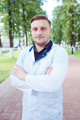 массажист Омельченко Дмитрий